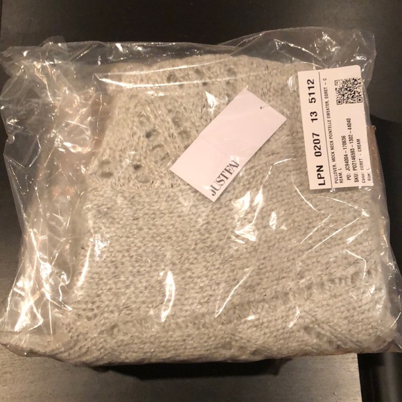 New JustFab Mock Neck Pointelle Sweater - Picture 3 of 5